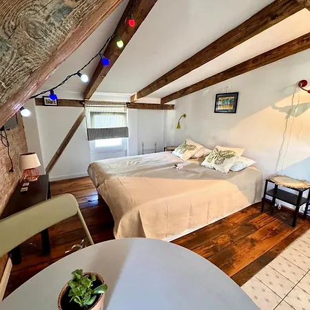 Pocztowka Spod Dachu アパート